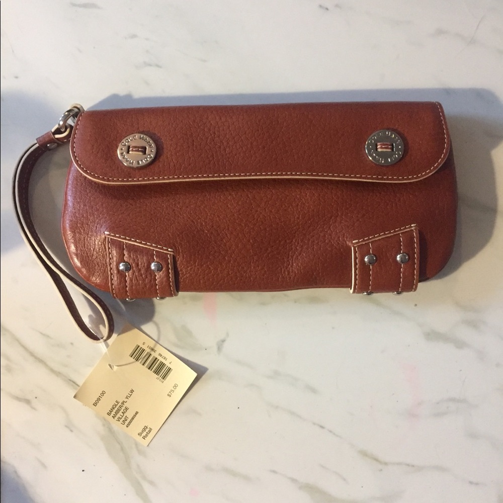 🐫 NWT Cole Haan Leather Wristlet in Camel 🐫
